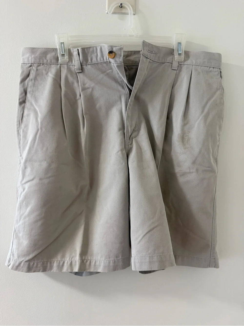 Wrangler Light Gray Flat Front Men's Shorts